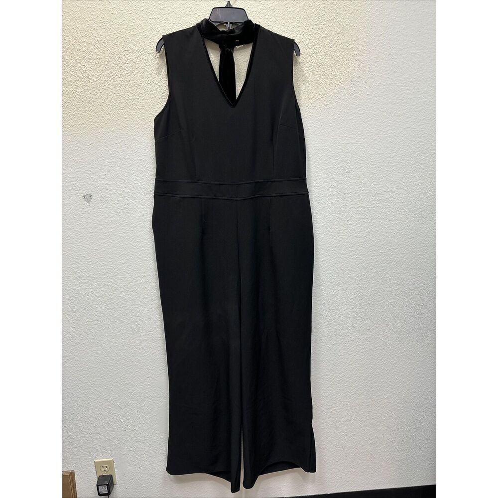 Lane Bryant Jumpsuit 18 Black Wide Leg V Neck Sleeveless Pockets Velvet Tie Zip